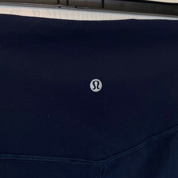 LULU LEGGINGS - Picture 3 of 4